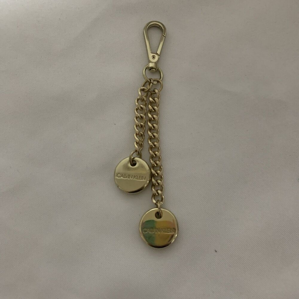 CALVIN KLEIN Goldtone Metal Logo Charms on Chain Purse Clip. E 404 - Picture 4 of 7